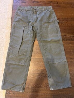 Men's Carhartt Work Utility Pants in Green